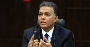 الدكتور هشام عرفات