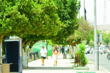 لأهالي أسوان طرق