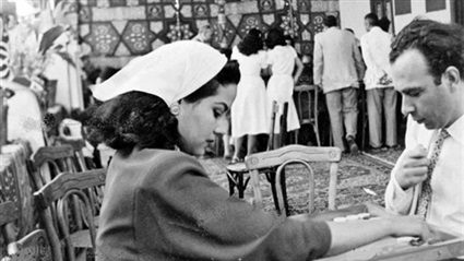 مديحة يسري مع زوجها