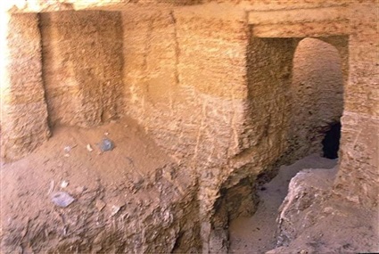 ممنوع دخول الأهالي