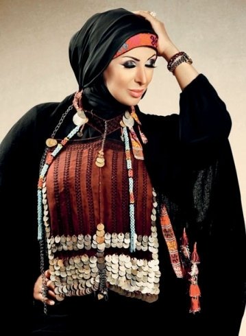 شاهيناز