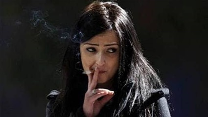 تدخين البنات