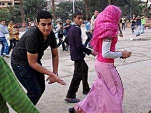 التحرش والفعل الفاضح