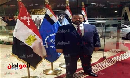 الاستاذ احمد زكي