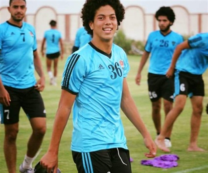 6 لاعبين شباب خطفوا
