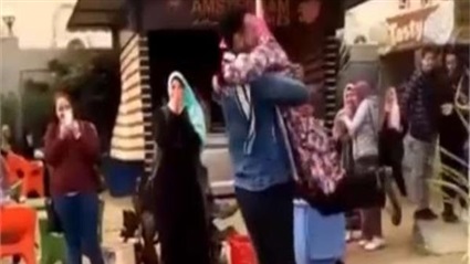 طالبة الحضن ونصيبا