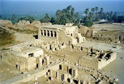 معبد دندرة