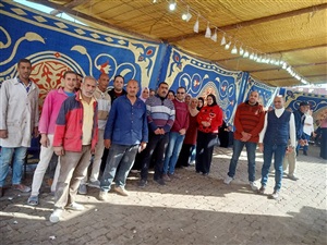 توافد العاملون بــ«مديرية